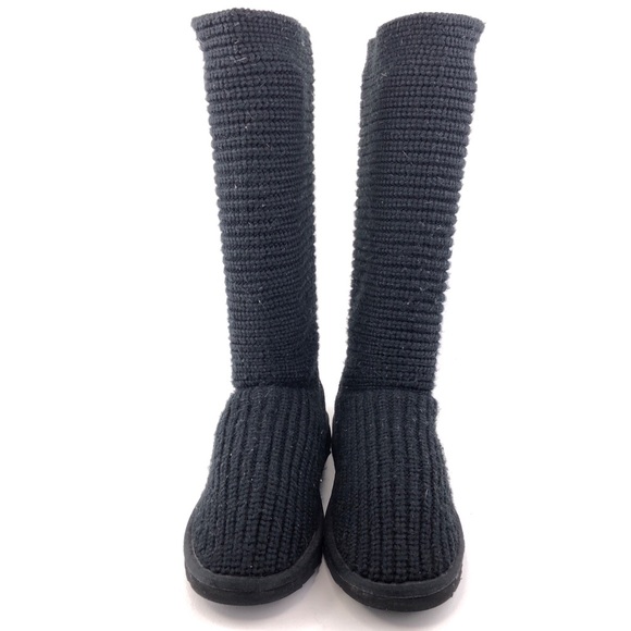 UGG Classic Cardy 5 Button Tall Knit Winter Boots 8